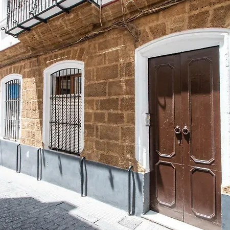 La Casa De Margaritas Кадис